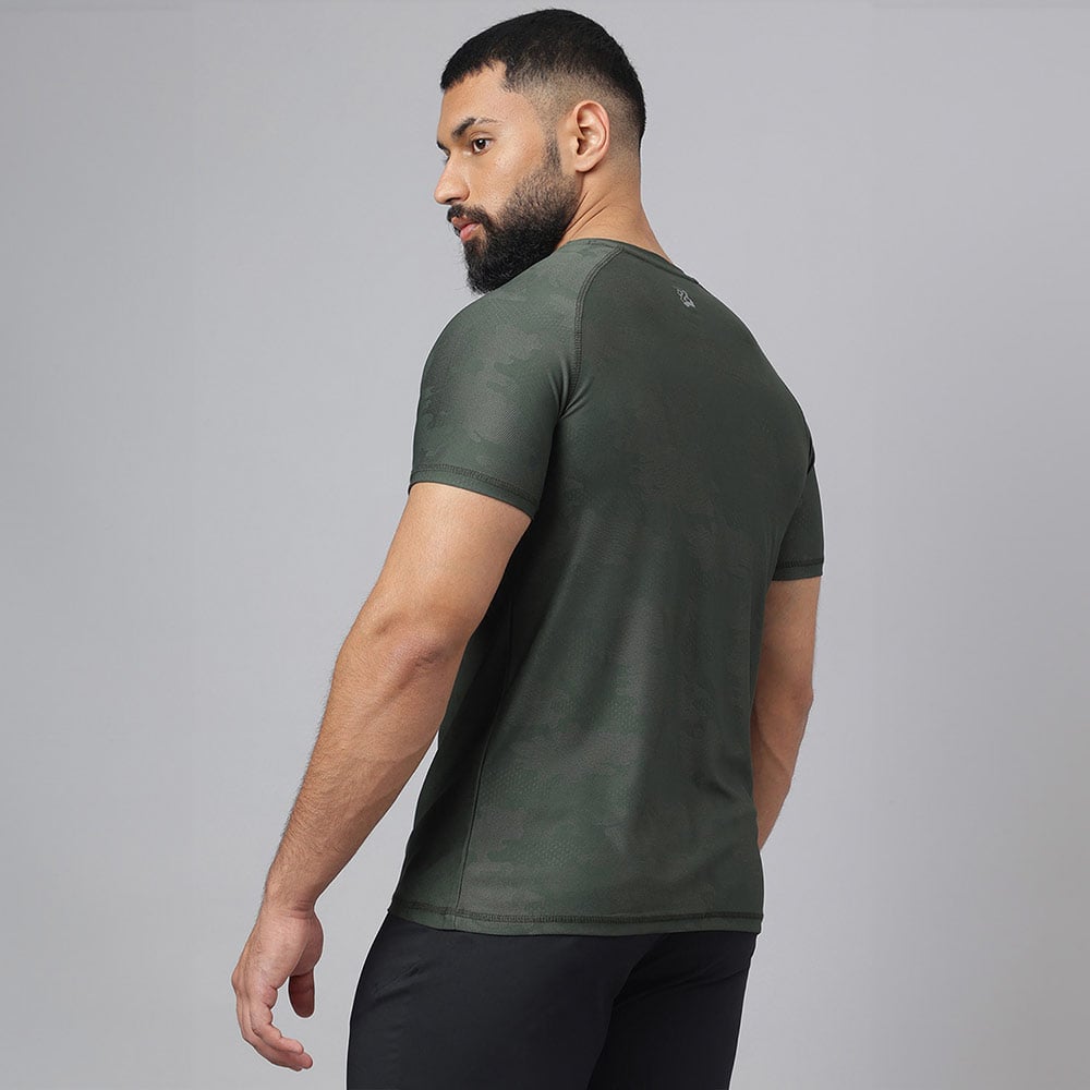 5 - MuscleBlaze Camo Dry-Fit Active Tee Half Sleeve,  Olive  Small