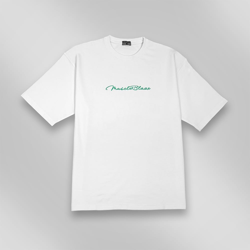 2 - MuscleBlaze Natty But Tasty Avocado Oversized Solid T-Shirt,  Large  White