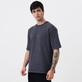 https://img10.hkrtcdn.com/43340/prd_4333949-MuscleBlaze-Deadlifted-Soul-Phoenix-Oversized-Washed-TShirt-Medium-Light-Grey_o.jpg