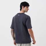 https://img10.hkrtcdn.com/43342/prd_4334199-MuscleBlaze-100-Red-Flag-0-Body-Fat-Oversized-Washed-TShirt-Large-Light-Grey_o.jpg