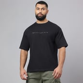 3 - MuscleBlaze Carnage Oversized Tshirt,  Black  Small