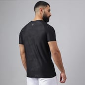 5 - MuscleBlaze Camo Dry-Fit Active Tee Half Sleeve,  Black  Large