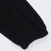 9 - MuscleBlaze Carnage Jogger, Black Medium