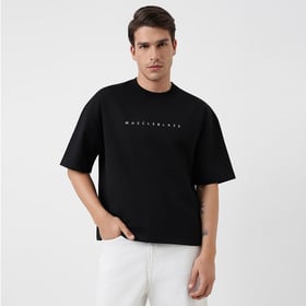 ZVERSE NOCAP Oversize Tee,  Medium  Black Riot 